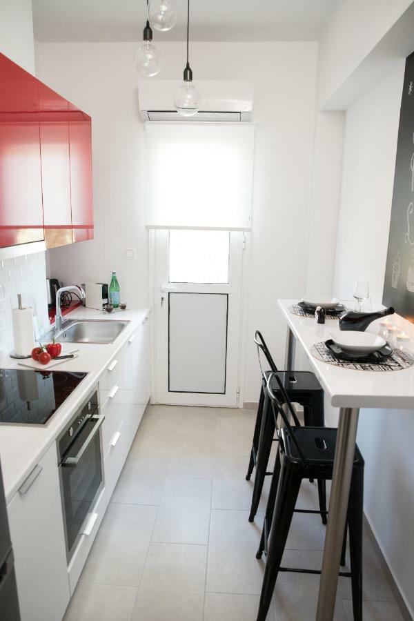 At.Thea Athens Boutique Apartments Bagian luar foto